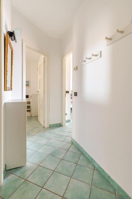 Thekeystudio, La Casa Del Mare Azzurro With Seaview Ventimiglia Exterior photo